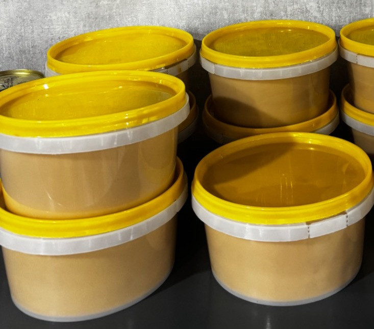 تصویر اصلی شیره انگور ناب و اصل (یک کیلوگرمی) ارگانیک | بدون ناخالصی و مواد افزودنی - ایزدپورشاپ